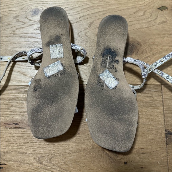 Dolce Vita Sandals - Picture 4 of 8